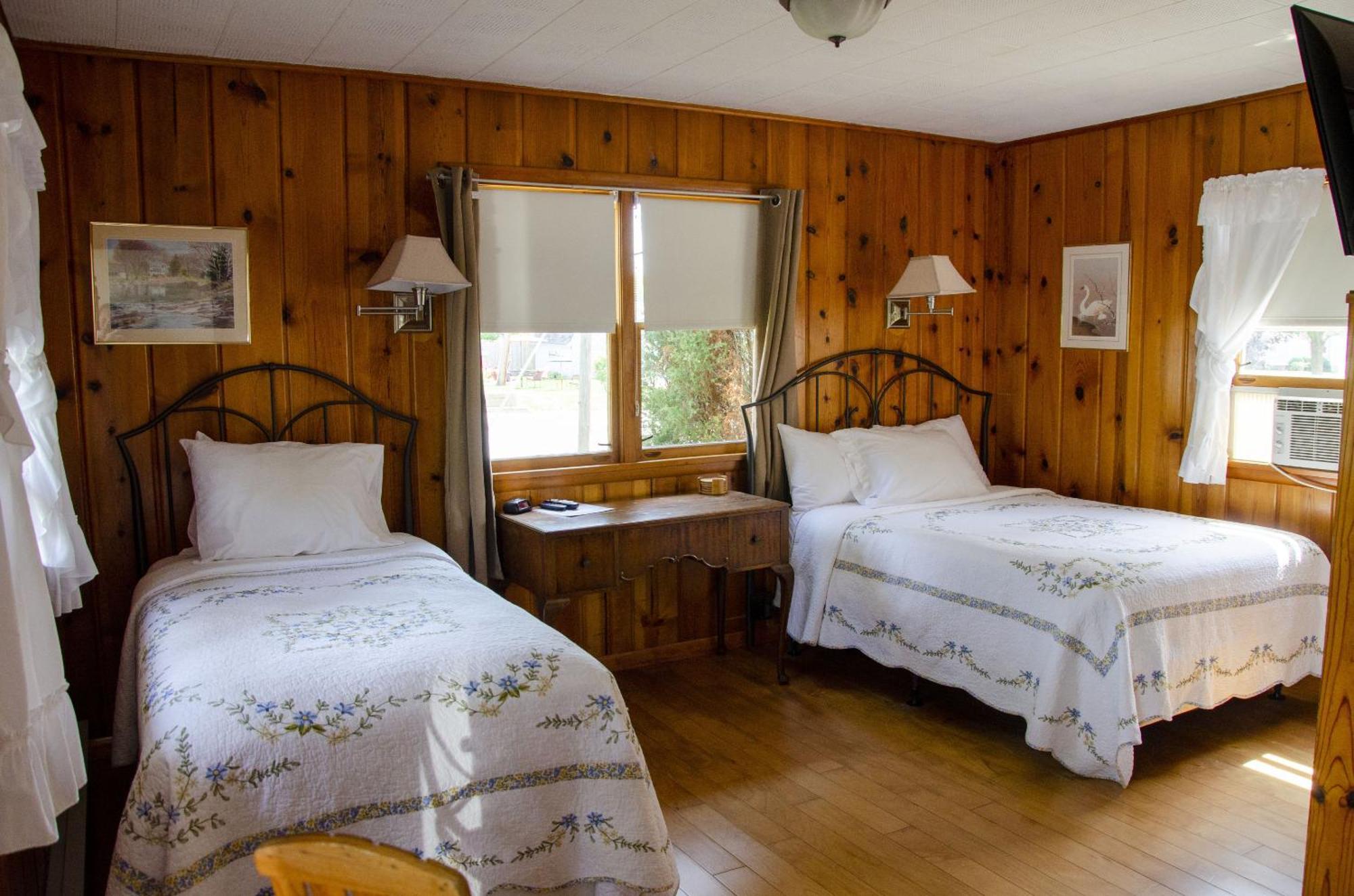 Ludington Blue Spruce Inn Pokoj fotografie