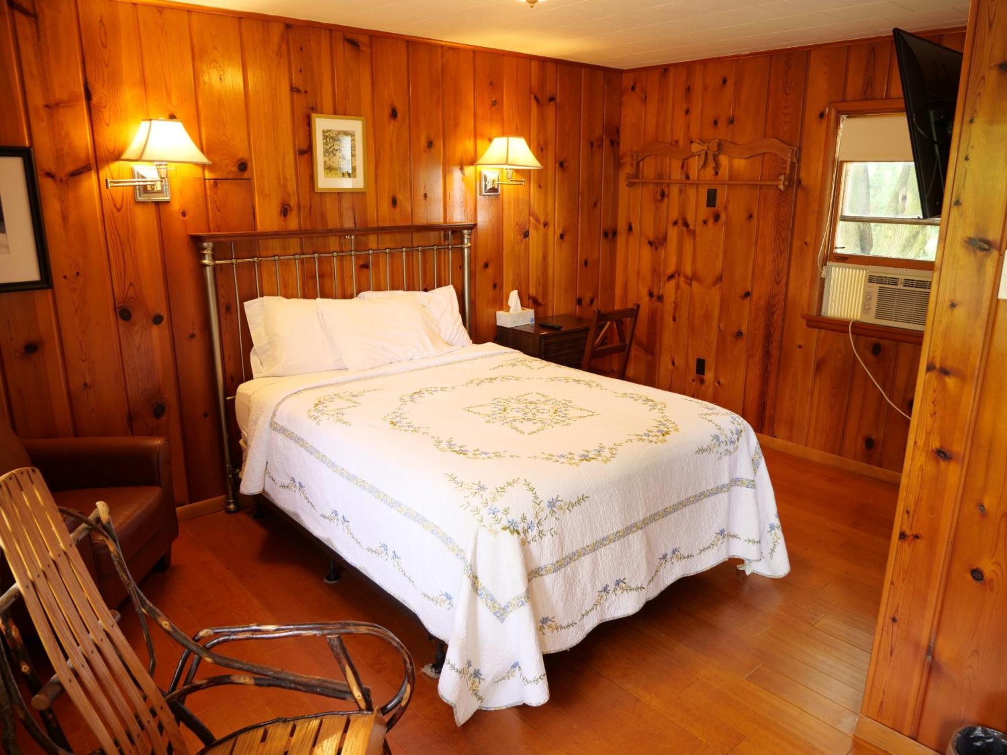 Ludington Blue Spruce Inn Pokoj fotografie