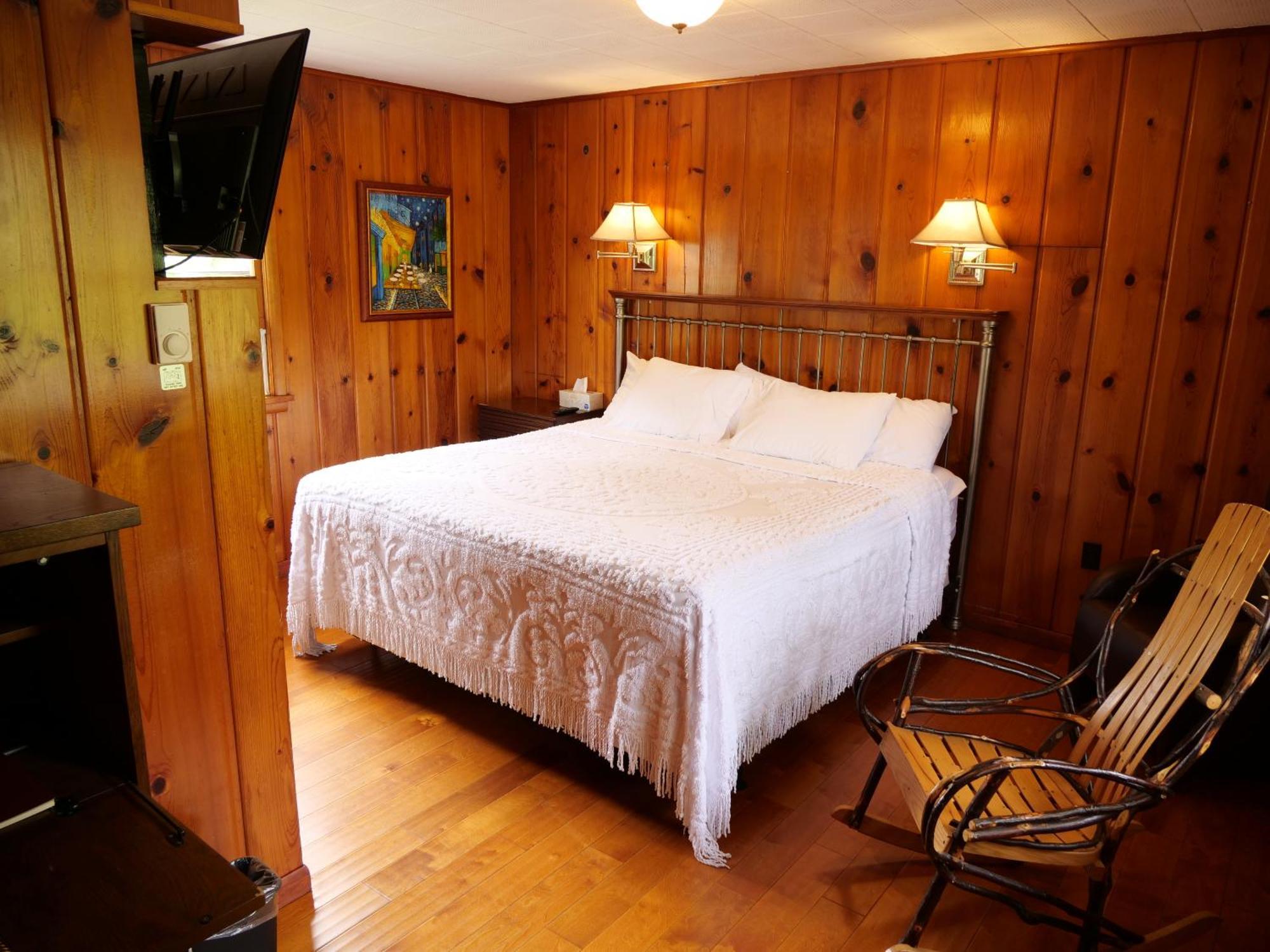 Ludington Blue Spruce Inn Pokoj fotografie